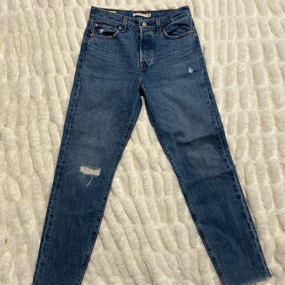 Classic Levi Blue Women's Jeans